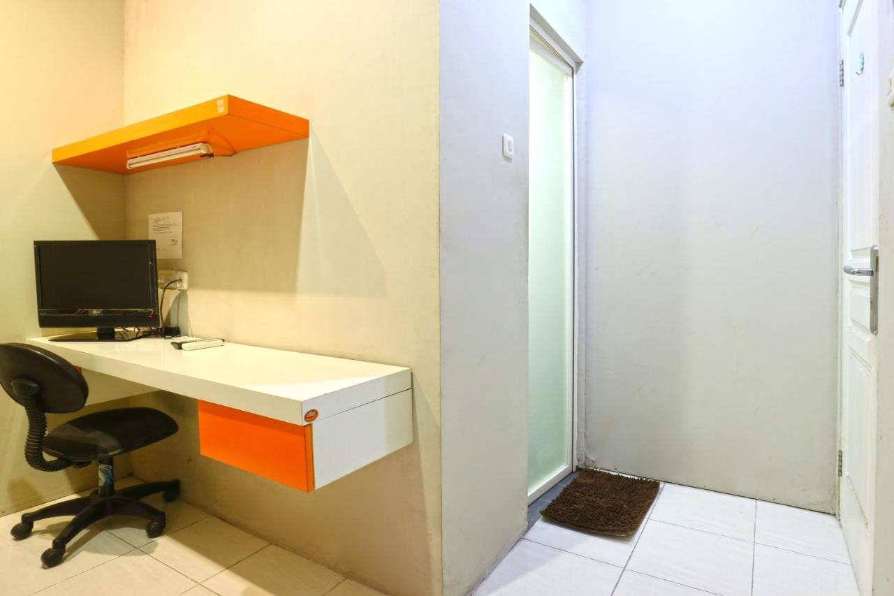 Oranje Gasthuis Hotel Surabaya Kültér fotó